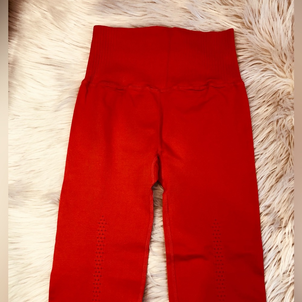FREE PEOPLE Good Karma Leggings High-Rise - Picture 9 of 10